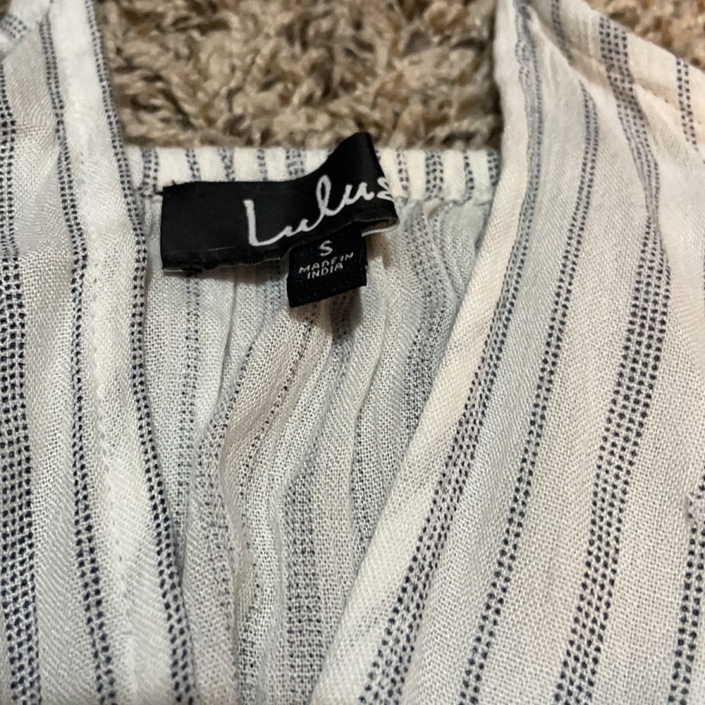 NWOT— Lulu’s stripped linen halter top - Picture 2 of 2